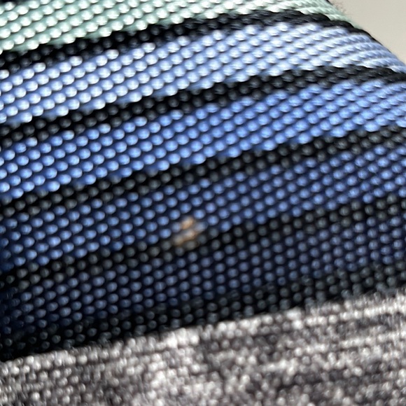 PINK DUFFLE BAG GRAY WITH BLUE HUES - Picture 8 of 8